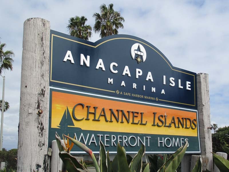 This pylon-mounted multi-tenant sign in the Ventura Marina features a design inspired by a fisherman's wharf theme.