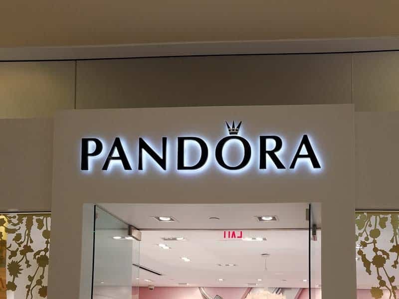 Pandora's backlit sign letters are very popular in shopping malls across the country.